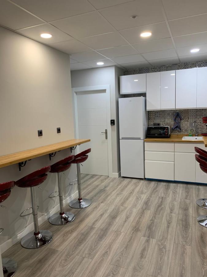 Cv33 Ostatua Hotell Bilbao Eksteriør bilde