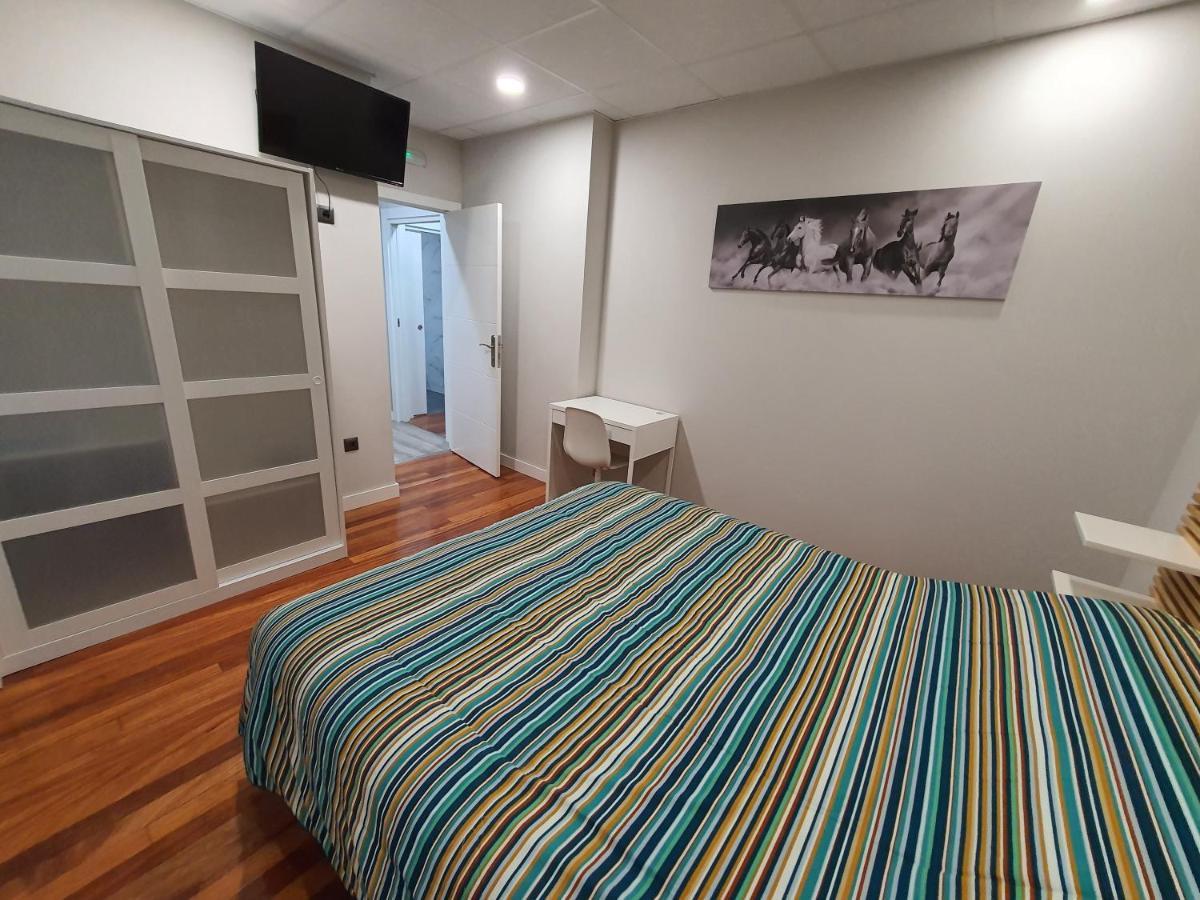 Cv33 Ostatua Hotell Bilbao Eksteriør bilde