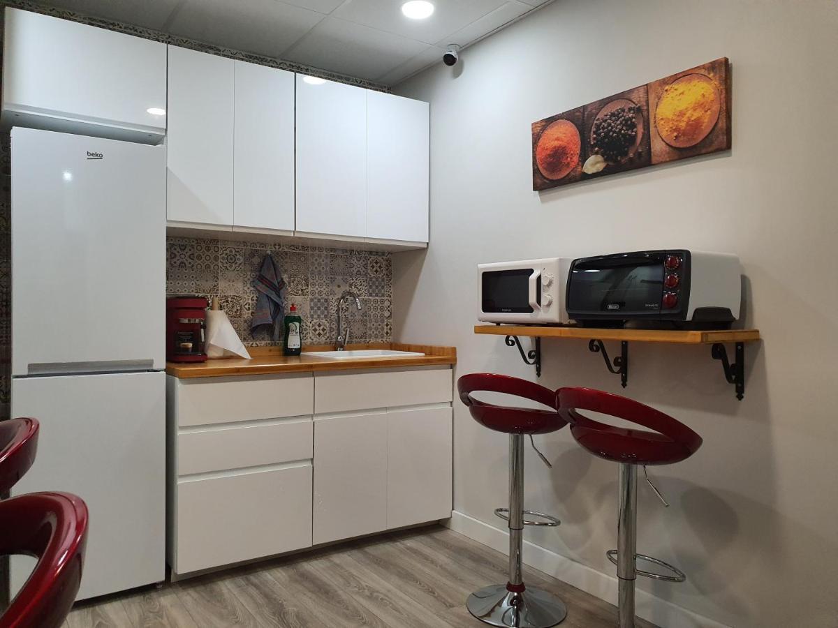 Cv33 Ostatua Hotell Bilbao Eksteriør bilde