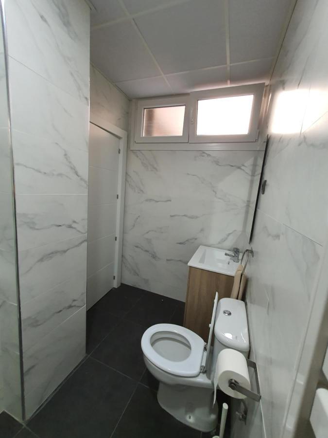Cv33 Ostatua Hotell Bilbao Eksteriør bilde