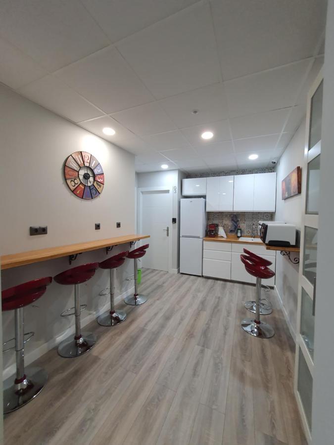 Cv33 Ostatua Hotell Bilbao Eksteriør bilde
