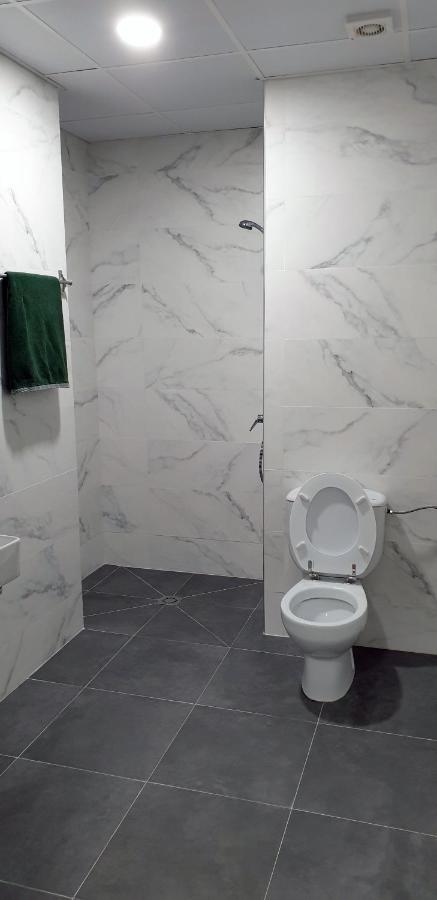 Cv33 Ostatua Hotell Bilbao Eksteriør bilde