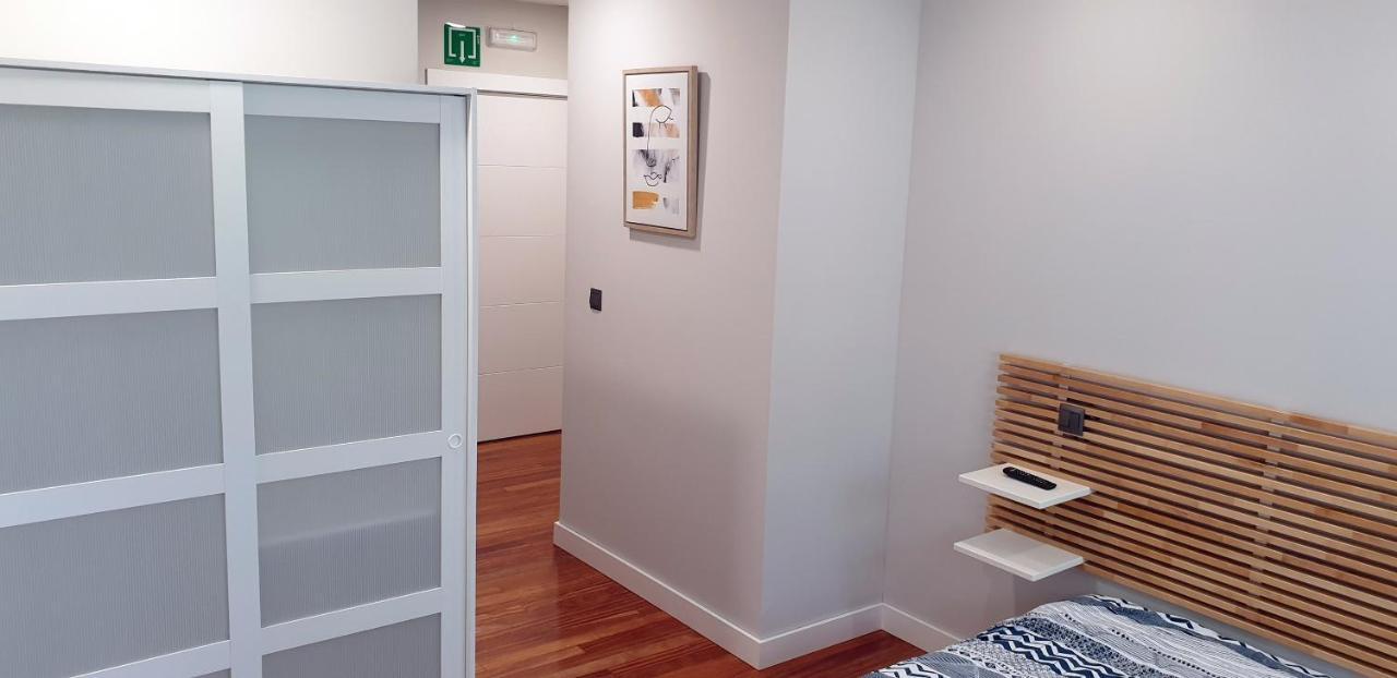 Cv33 Ostatua Hotell Bilbao Eksteriør bilde