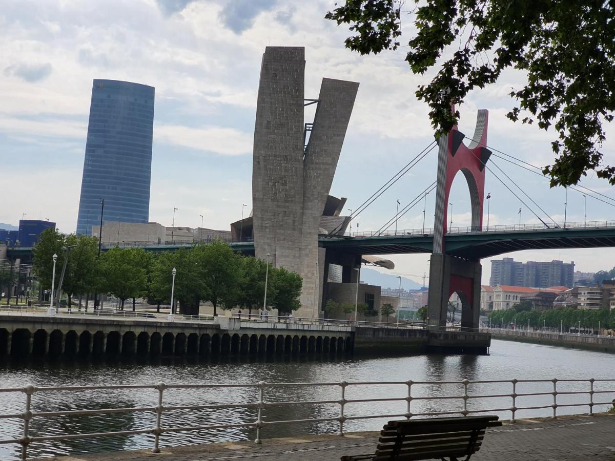 Cv33 Ostatua Hotell Bilbao Eksteriør bilde