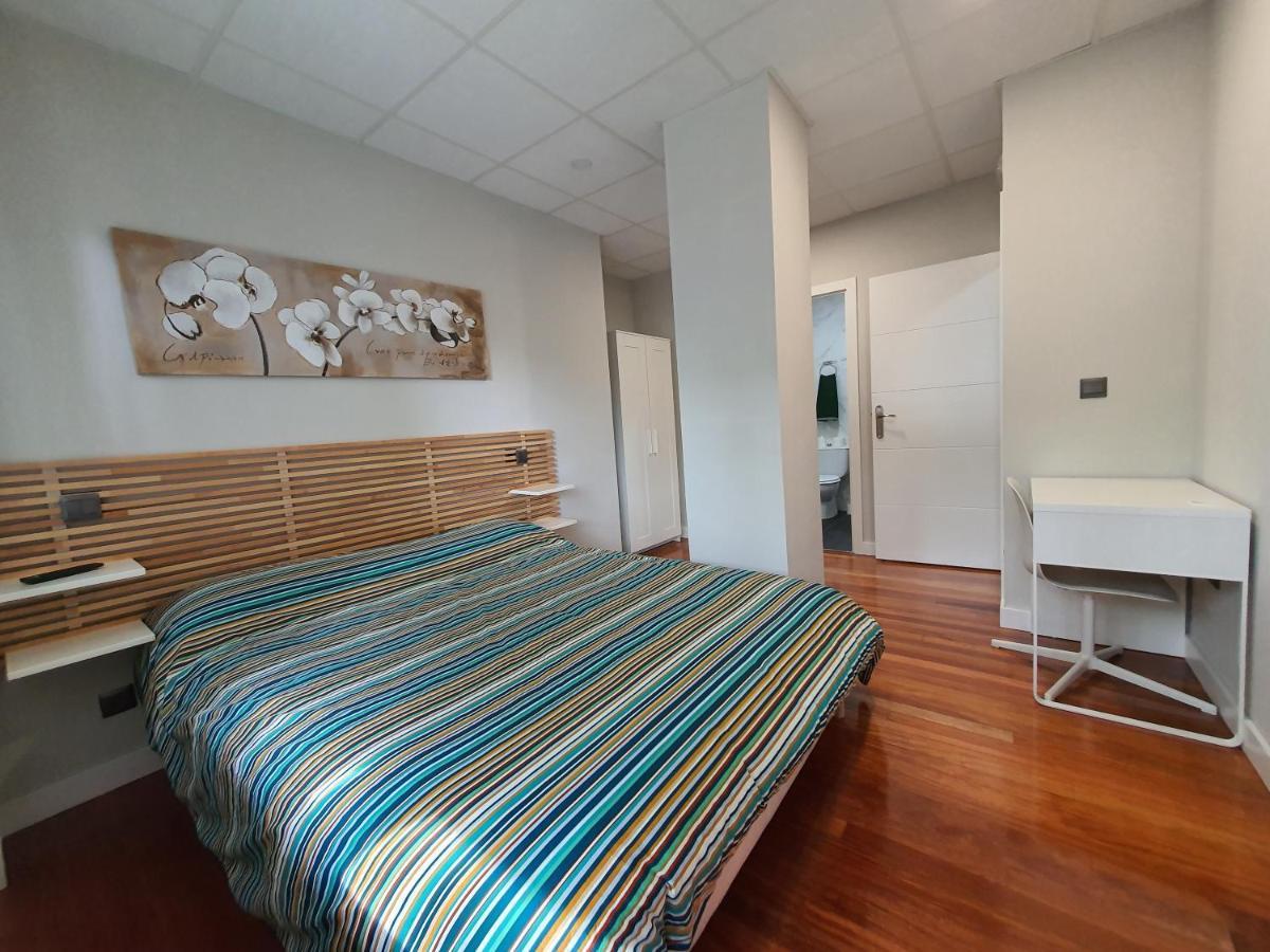 Cv33 Ostatua Hotell Bilbao Eksteriør bilde