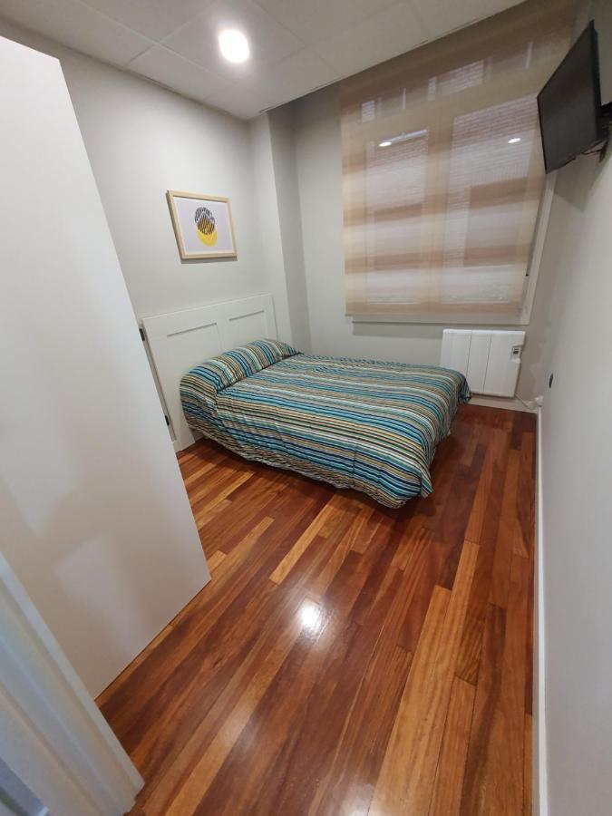 Cv33 Ostatua Hotell Bilbao Eksteriør bilde